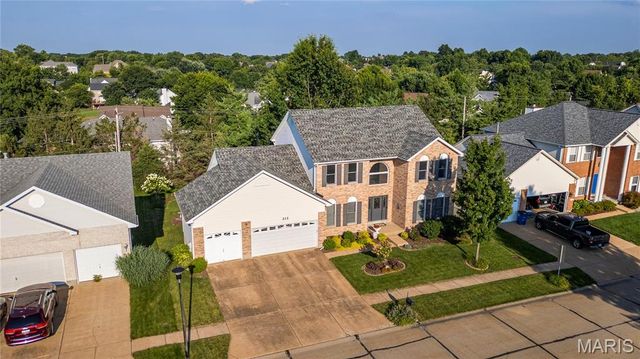 212 Harbour Pointe Drive, Wildwood, MO 63040