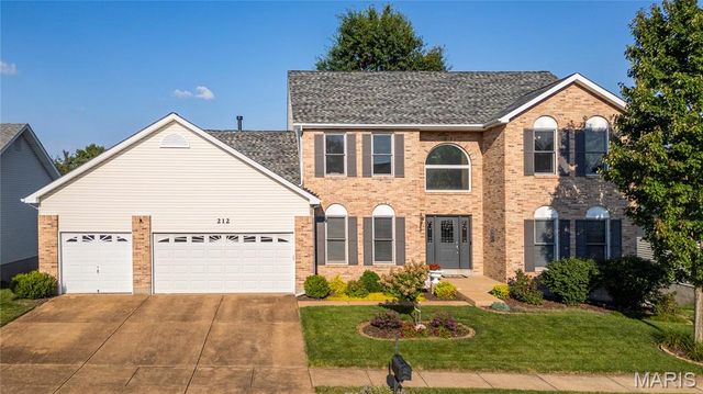 212 Harbour Pointe Drive, Wildwood, MO 63040