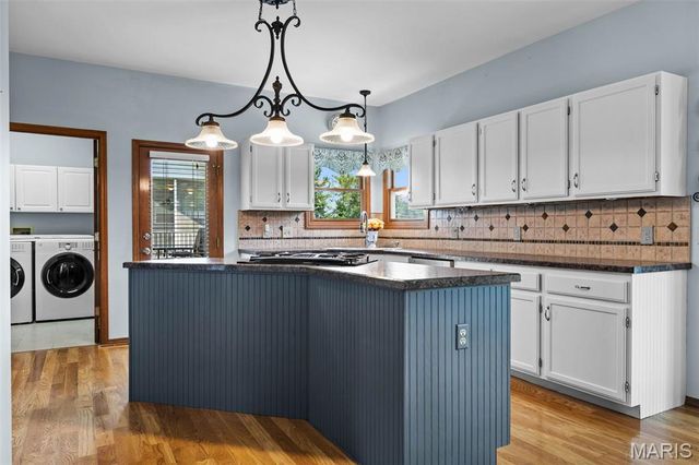 212 Harbour Pointe Drive, Wildwood, MO 63040