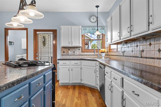 212 Harbour Pointe Drive, Wildwood, MO 63040