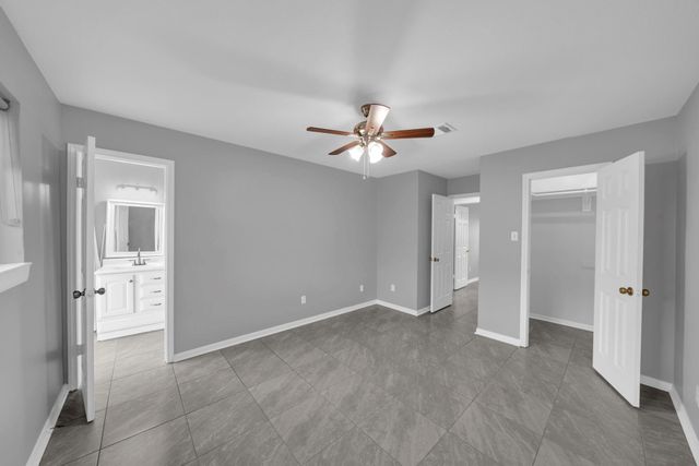 18534 Meadows Way Drive, Houston, TX 77084