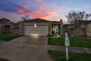 18534 Meadows Way Drive, Houston, TX 77084