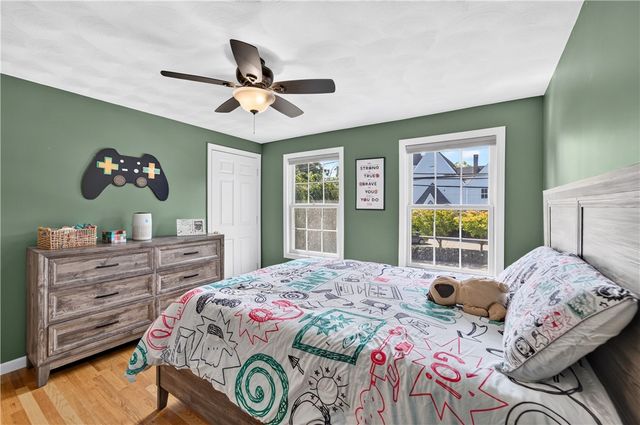 112 Greenwich Avenue, Warwick, RI 02886