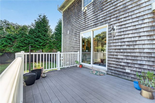 112 Greenwich Avenue, Warwick, RI 02886