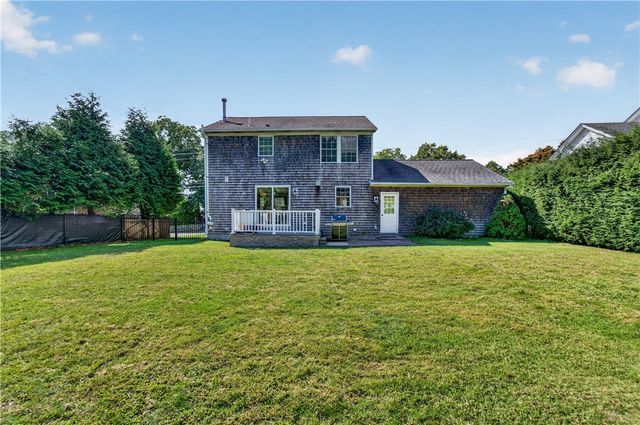 112 Greenwich Avenue, Warwick, RI 02886