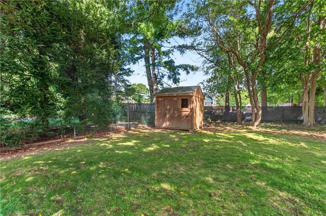112 Greenwich Avenue, Warwick, RI 02886
