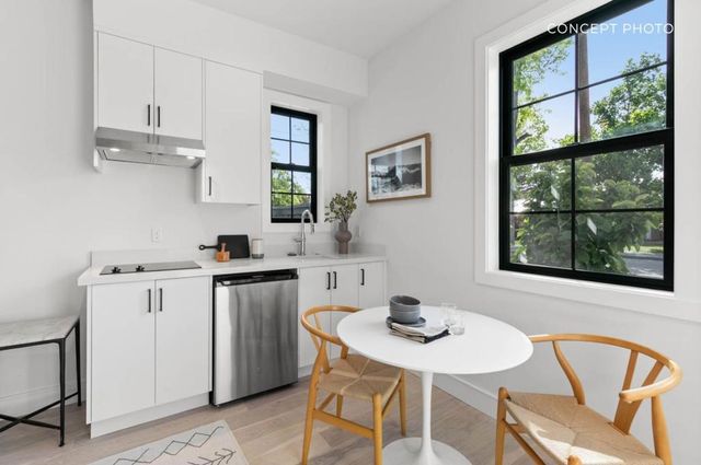 2065 Oakley Avenue, Menlo Park, CA 94025