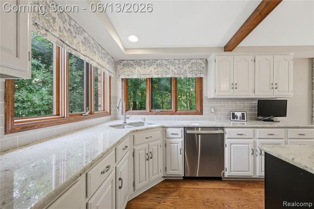 55380 Theo Drive, Shelby Twp, MI 48315