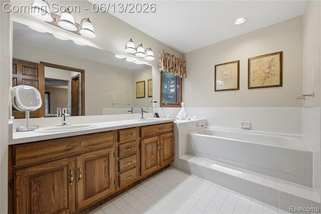55380 Theo Drive, Shelby Twp, MI 48315