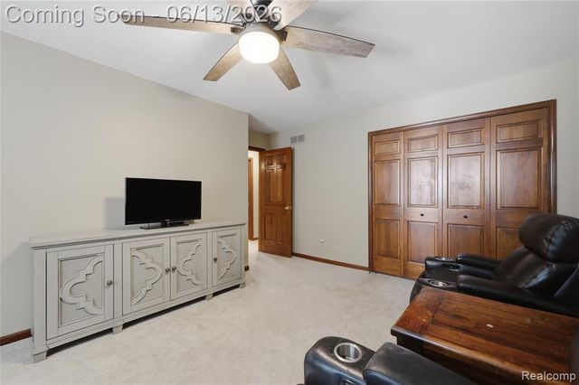 55380 Theo Drive, Shelby Twp, MI 48315