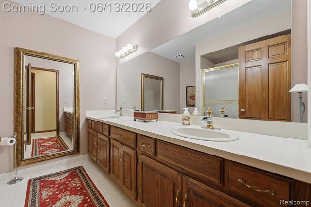55380 Theo Drive, Shelby Twp, MI 48315