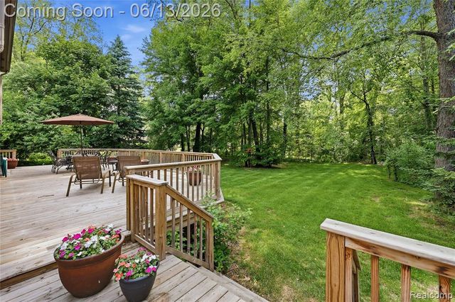 55380 Theo Drive, Shelby Twp, MI 48315