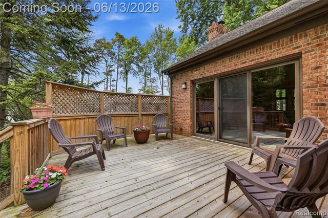 55380 Theo Drive, Shelby Twp, MI 48315