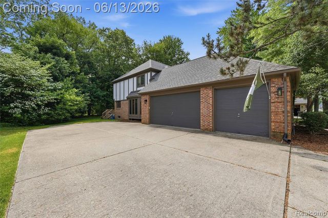 55380 Theo Drive, Shelby Twp, MI 48315