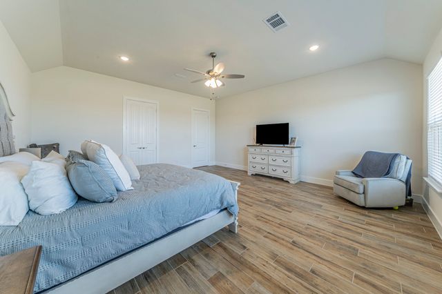 736 Majors Road, Van Alstyne, TX 75495