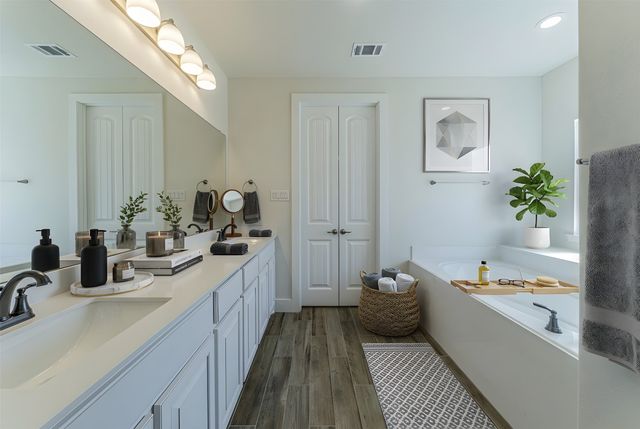 736 Majors Road, Van Alstyne, TX 75495