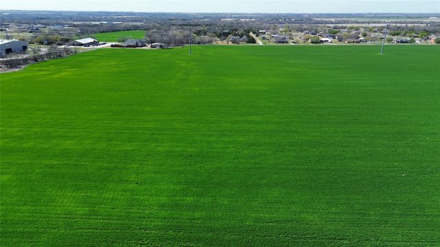 736 Majors Road, Van Alstyne, TX 75495