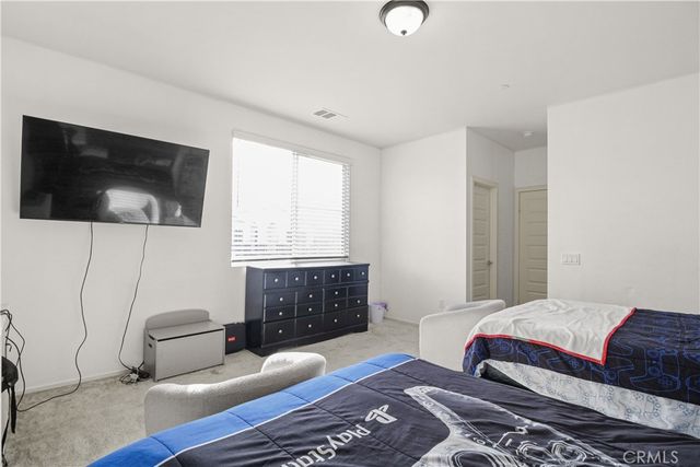12942 Carlsbad, Hesperia, CA 92344