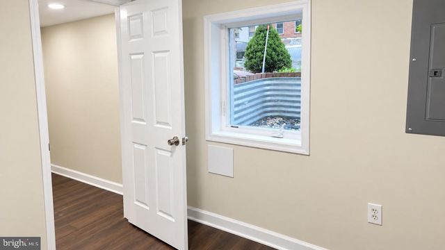5115 HANNA SE, Washington, DC 20019