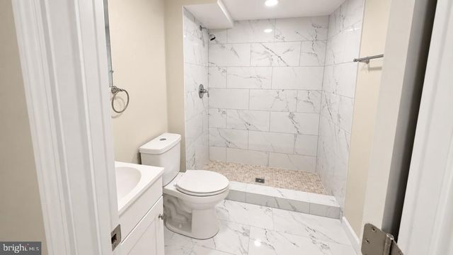 5115 HANNA SE, Washington, DC 20019