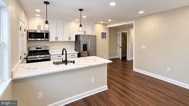 5115 HANNA SE, Washington, DC 20019