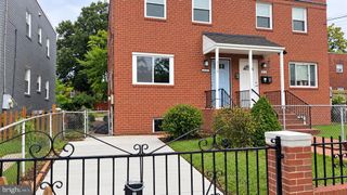 5115 HANNA SE, Washington, DC 20019