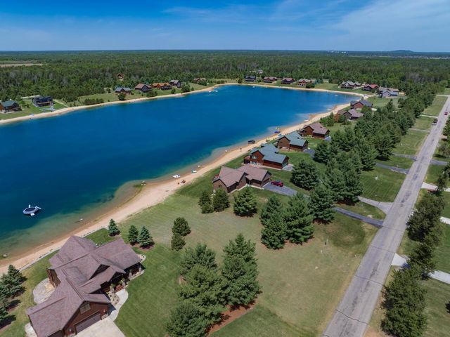 N8077 15th Avenue, New Lisbon, WI 53950