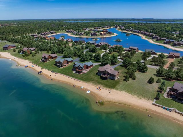 N8077 15th Avenue, New Lisbon, WI 53950