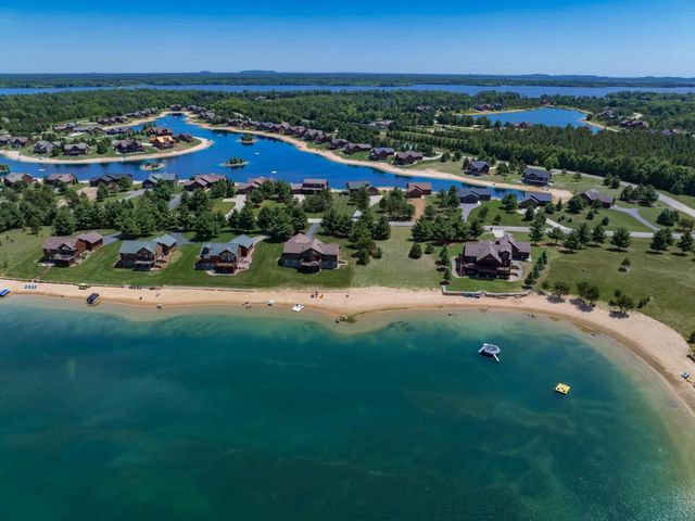 N8077 15th Avenue, New Lisbon, WI 53950