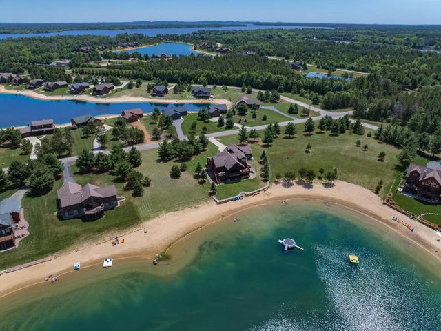N8077 15th Avenue, New Lisbon, WI 53950