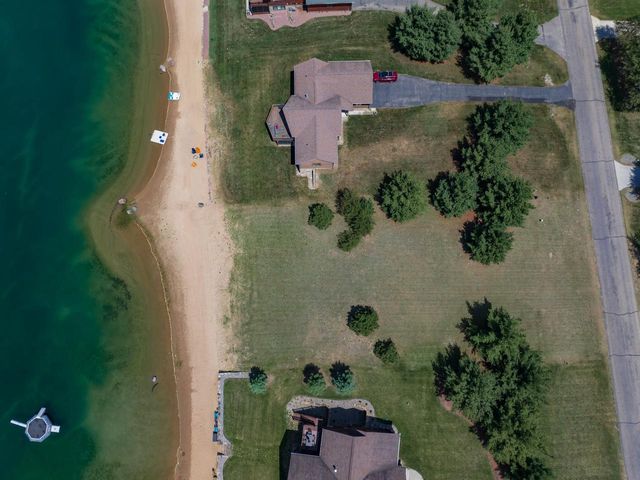 N8077 15th Avenue, New Lisbon, WI 53950