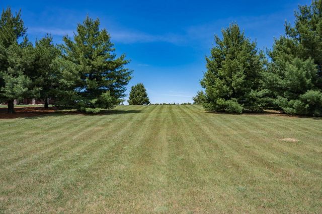 N8077 15th Avenue, New Lisbon, WI 53950
