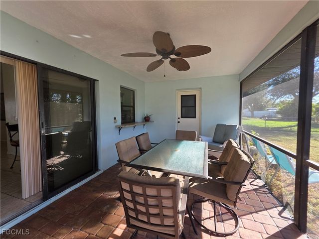 424 SW 37th LN, Cape Coral, FL 33914