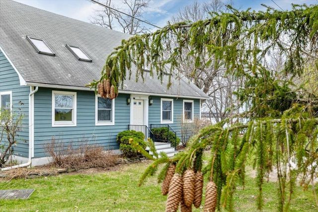 52 Lakewood Drive, Swanton, VT 05488