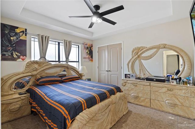 1904 E Hibiscus Avenue, Hidalgo, TX 78557