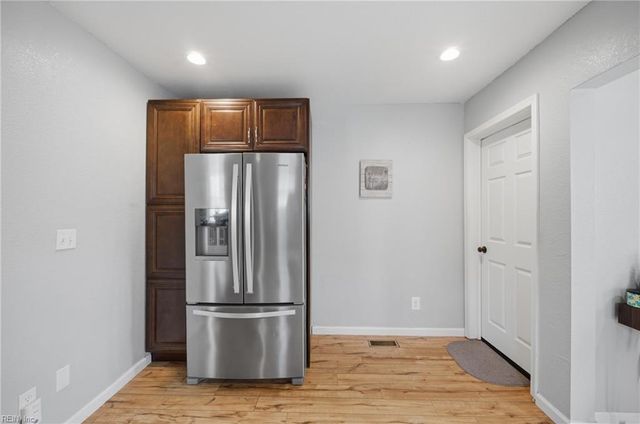 2016 Evergreen PL, Portsmouth, VA 23704