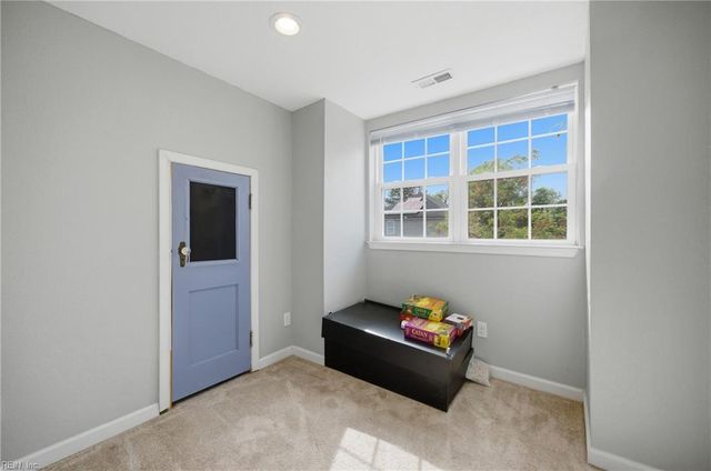 2016 Evergreen PL, Portsmouth, VA 23704