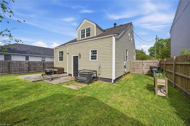 2016 Evergreen PL, Portsmouth, VA 23704