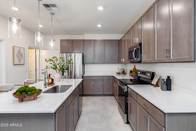 651 N Ironwood Drive 3, Apache Junction, AZ 85120