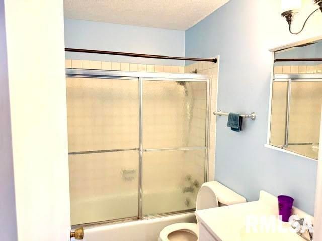 1910 Jeanette Ln Apt 8, Springfield, IL 62702