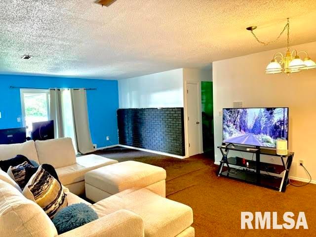 1910 Jeanette Ln Apt 8, Springfield, IL 62702