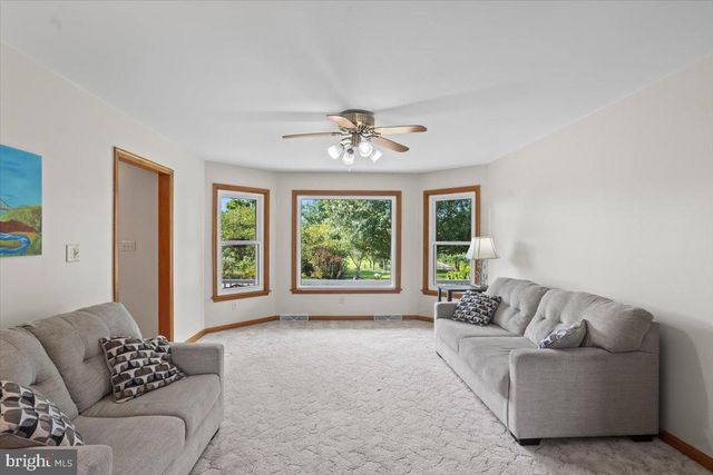 112 AWOL RD, Jonestown, PA 17038