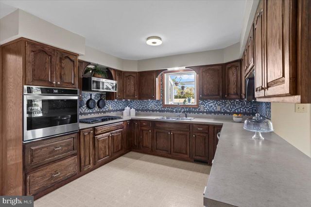 112 AWOL RD, Jonestown, PA 17038