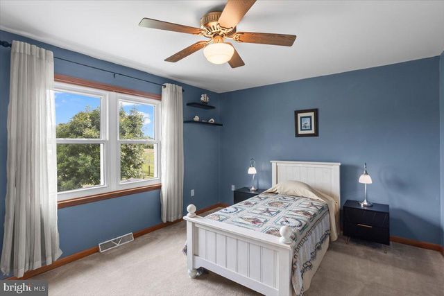 112 AWOL RD, Jonestown, PA 17038