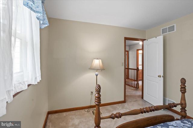 112 AWOL RD, Jonestown, PA 17038