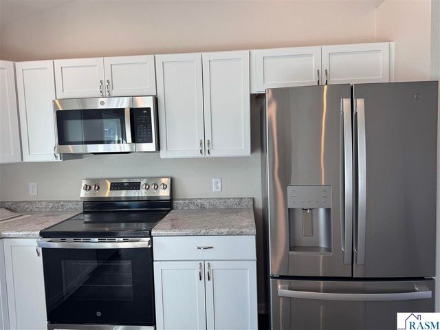 2005 Aster Lane, Mankato, MN 56001