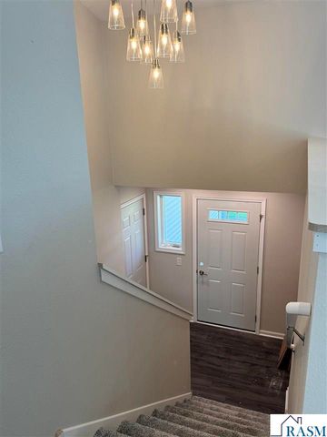 2005 Aster Lane, Mankato, MN 56001