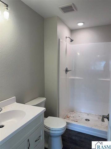 2005 Aster Lane, Mankato, MN 56001