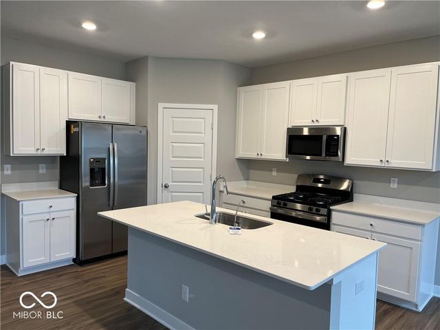 2052 Rowena Lane, Westfield, IN 46074