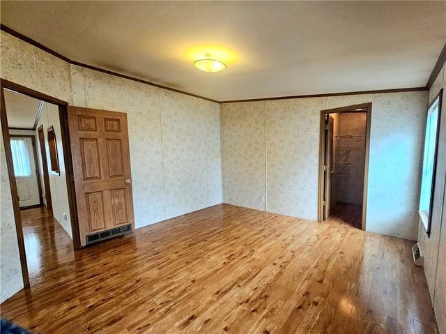 26 Kelly Lane, Coventry, RI 02816